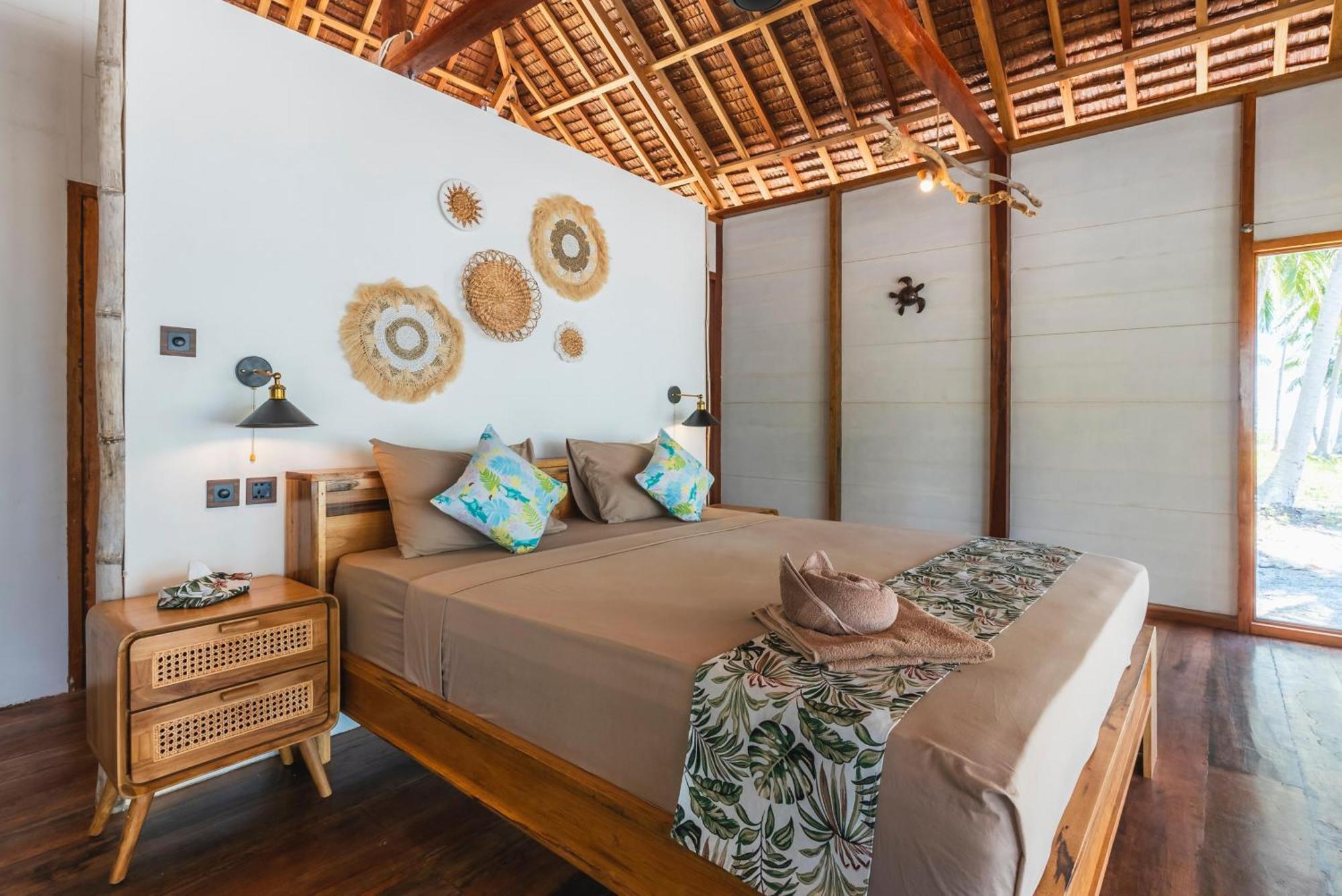 Reconnect - Private Island Resort & Dive Center Togean - Buka Buka Island Ampana Dış mekan fotoğraf