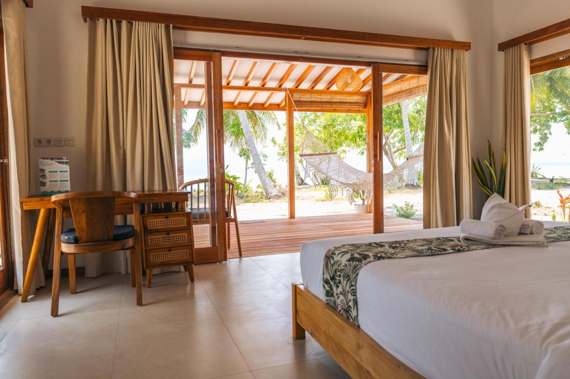 Reconnect - Private Island Resort & Dive Center Togean - Buka Buka Island Ampana Dış mekan fotoğraf